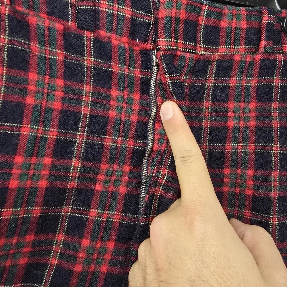Vintage Scottish Tartan By Corbin Pants 34x27 Red Black Plaid Wool Trousers 70s